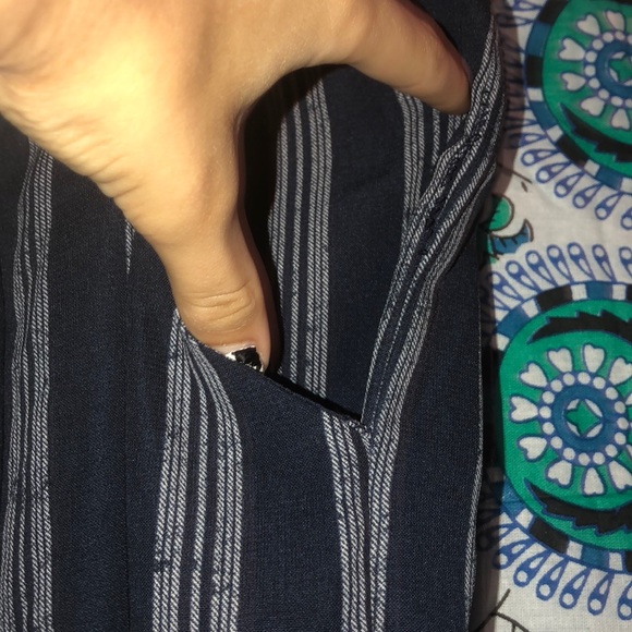 SIENNA SKY FLOWY PANTS!!🤩 - Picture 4 of 4